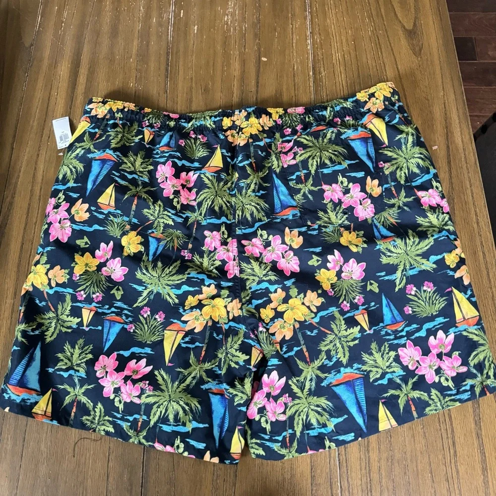 Old Navy printed men’s swim trunks